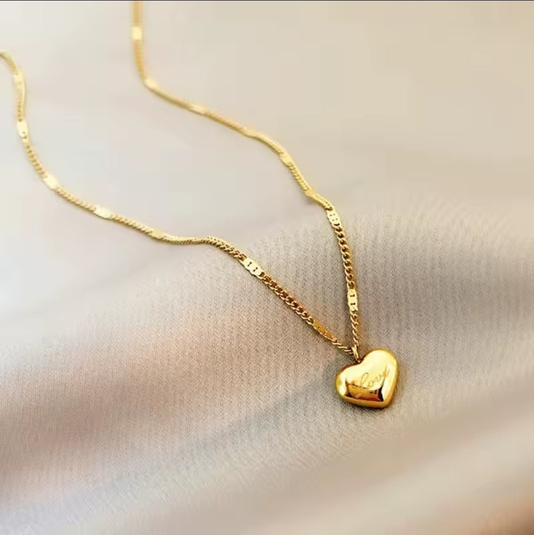 Aure Love Necklace