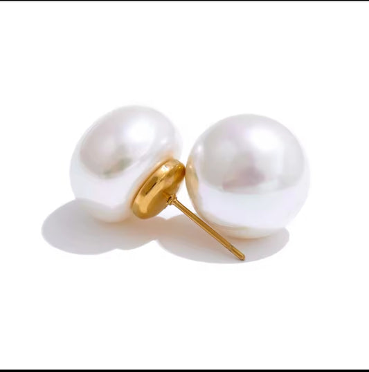 12mm Pearl Round Stud Earrings